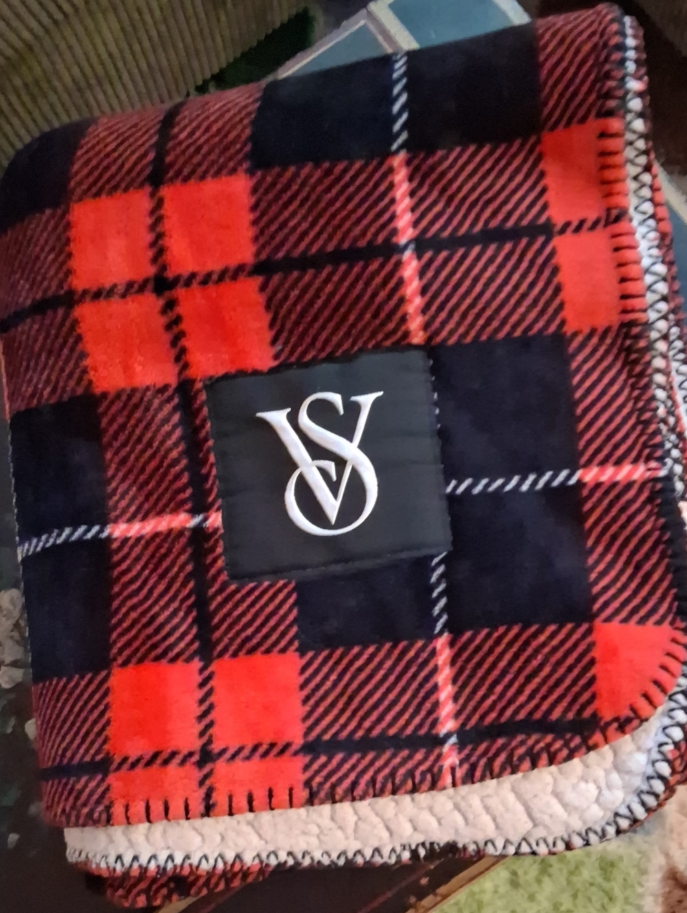 Victoria's Secret Red Plaid Fleece/sherpa Throw Blanket